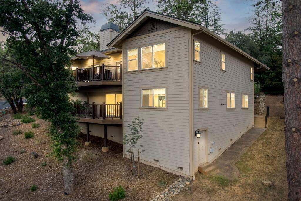 New Luxury Lake House In Pine Mountain Lake Close To Yosemite! Perfect For All Seasons! Great For Retreats, Getaways, Celebrations, And More! 格罗夫兰 外观 照片