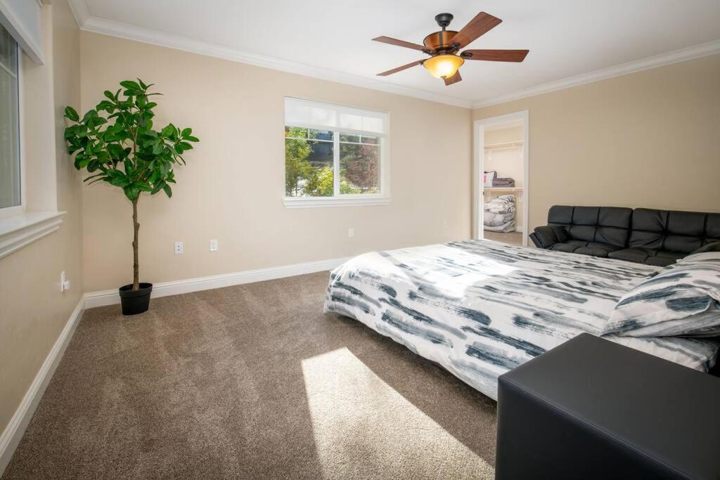 New Luxury Lake House In Pine Mountain Lake Close To Yosemite! Perfect For All Seasons! Great For Retreats, Getaways, Celebrations, And More! 格罗夫兰 外观 照片