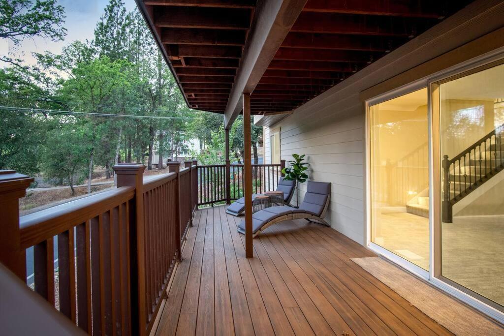 New Luxury Lake House In Pine Mountain Lake Close To Yosemite! Perfect For All Seasons! Great For Retreats, Getaways, Celebrations, And More! 格罗夫兰 外观 照片